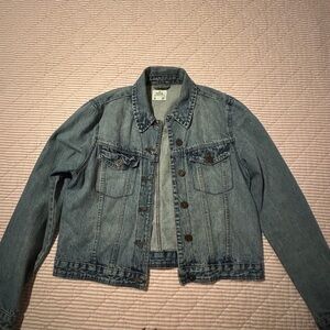Women's Light Blue Denim Trucker Jacket